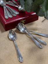Ladda upp bild till gallerivisning, Jacob Ängman, Vasa. 12st kaffeskedar i äkta silver.