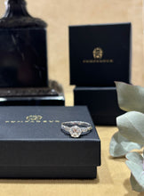Ladda upp bild till gallerivisning, Ring 18k vitguld och diamanter 1ct, Schalins