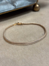 Ladda upp bild till gallerivisning, Armband, rävsvans i 18k guld, Balestra Italien
