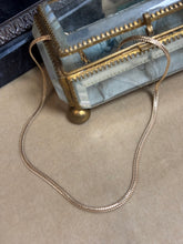 Ladda upp bild till gallerivisning, Collier, rävsvans i 18k guld. Balestra, Italien.
