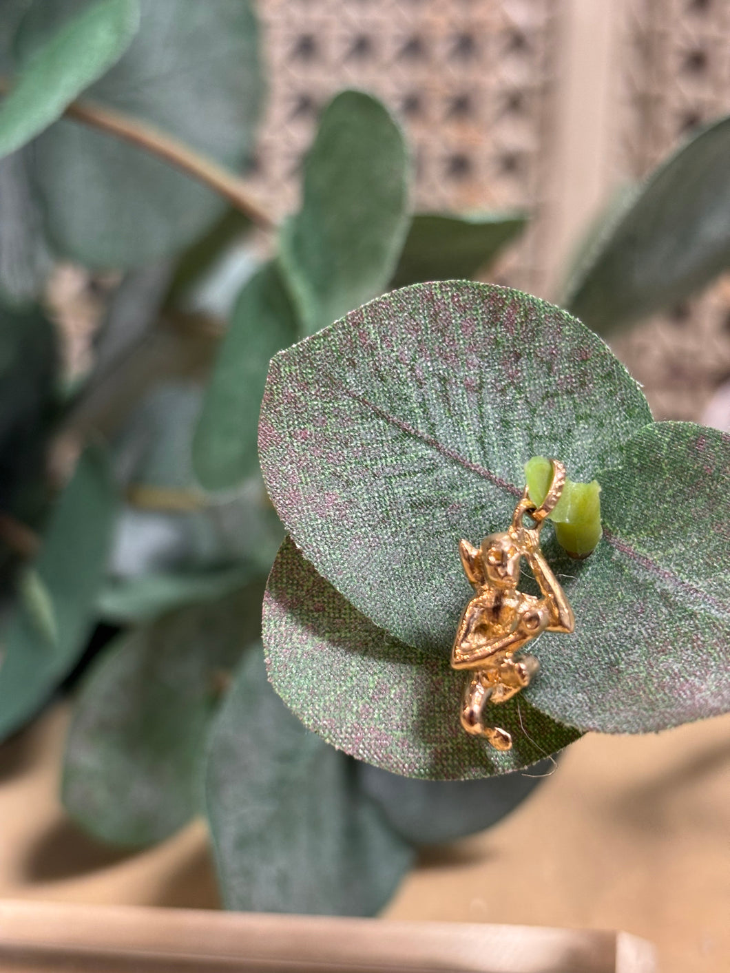 Berlock ”Apa” 18k guld