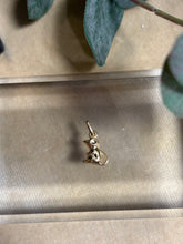 Ladda upp bild till gallerivisning, Berlock ”Mus” 18k guld
