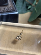 Ladda upp bild till gallerivisning, Berlock ”Gitarr” 18k guld
