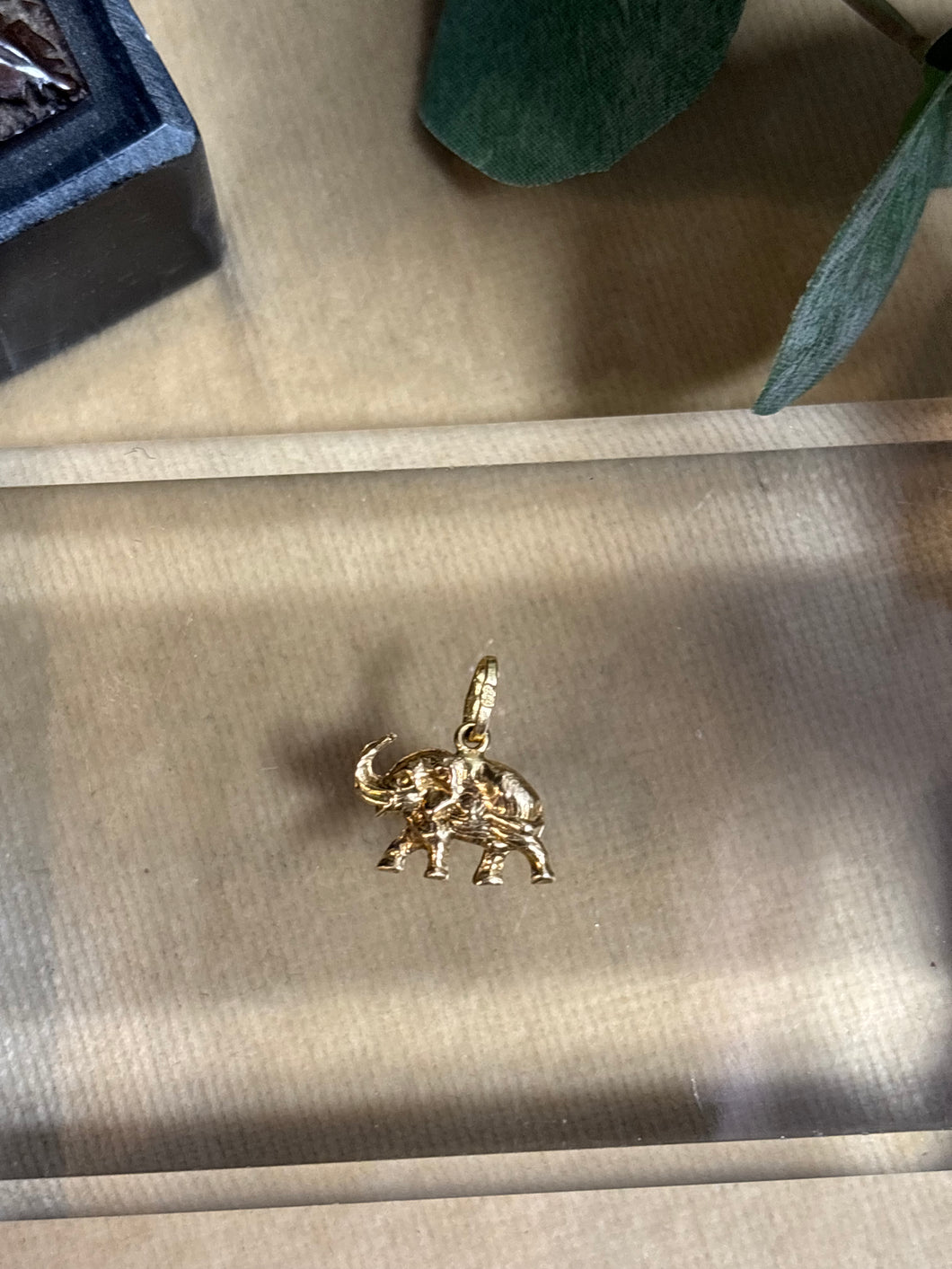 Berlock ”Elefant” 18k guld