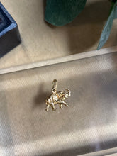 Ladda upp bild till gallerivisning, Berlock ”Elefant” 18k guld
