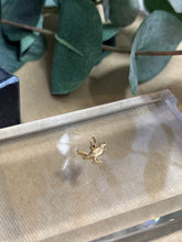 Ladda upp bild till gallerivisning, Berlock ”Fågel” 18k guld, 1948
