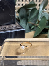Ladda upp bild till gallerivisning, Pärlring, 18k guld. Markströms Guld 1982
