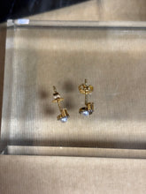 Ladda upp bild till gallerivisning, Pärlörhängen med diamanter. 18k guld.
