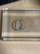 Ladda upp bild till gallerivisning, Alliansring med diamanter, 18k vitguld. Ceson 1975
