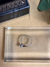 Ladda upp bild till gallerivisning, Diamantring ”Spectra” 0,28ct. 18k vitguld
