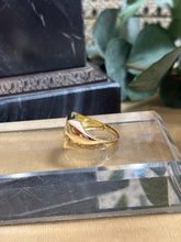 Ladda upp bild till gallerivisning, Klackring 18k guld med diamant
