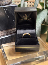 Ladda upp bild till gallerivisning, Alliansring med diamanter 0,25ct. 18k guld, Schalins
