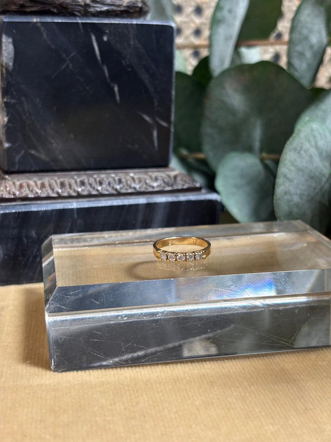 Alliansring med diamanter 0,25ct. 18k guld, Schalins