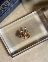 Ladda upp bild till gallerivisning, Hängsmycke, 18k guld
