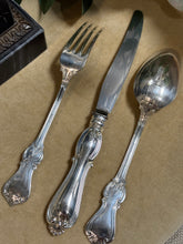 Ladda upp bild till gallerivisning, ”Olga” bestickset i äkta silver GAB 1982
