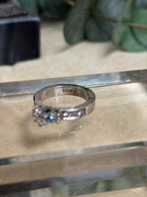 Ladda upp bild till gallerivisning, Diamantring, 0,97ct. 18k vitguld, Schalins

