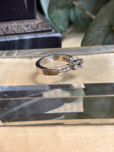 Ladda upp bild till gallerivisning, Diamantring, 0,97ct. 18k vitguld, Schalins
