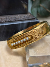 Ladda upp bild till gallerivisning, Antik Armring 18k guld. G.Dahlgren 1872
